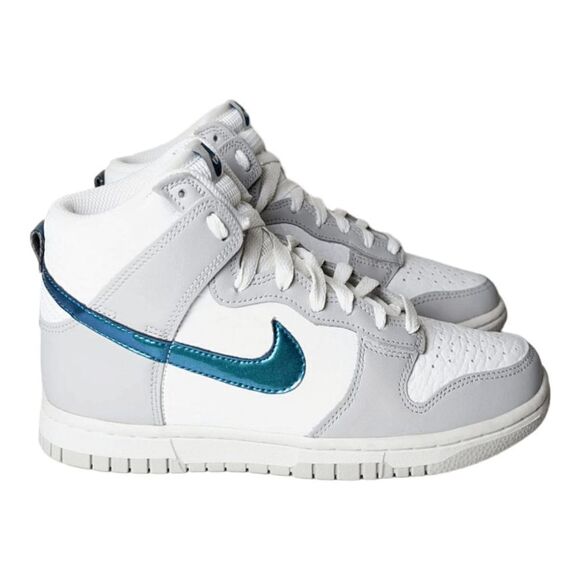 NWOB NIKE Dunk High 'FLS' Sneakers Size 6 - Picture 3 of 9